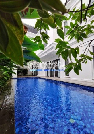 Lokasi terbaik! Rumah siap huni dikontrakkan di Cilandak LB 800m2 Lokasi terbaik! Rumah siap huni dikontrakkan di Cilandak LB 800m2