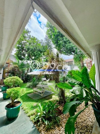 Siap Huni Rumah Mewah 8 Kamar di Tebet Dekat ke Mana Saja Siap Huni Rumah Mewah 8 Kamar di Tebet Dekat ke Mana Saja
