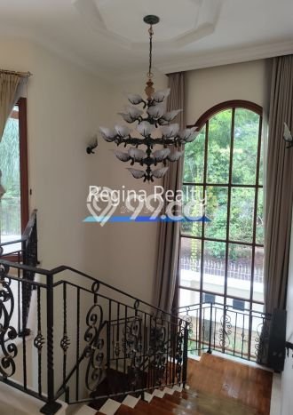 PREMIUM LIVING! Rumah di Pondok Indah, 4 KM, Area Berkembang, Luas 450m2m² Bangunan 400m2m² PREMIUM LIVING! Rumah di Pondok Indah, 4 KM, Area Berkembang, Luas 450m2m² Bangunan 400m2m²
