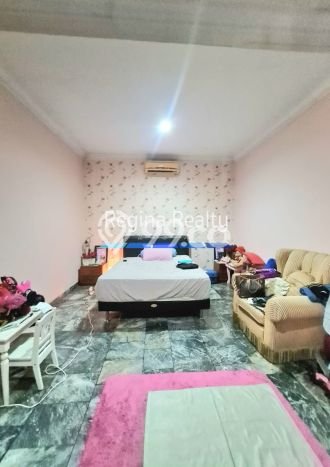 Hunian Mewah LB 450m2 Siap Pakai Desain Elegan di Bintaro, Jakarta Selatan Hunian Mewah LB 450m2 Siap Pakai Desain Elegan di Bintaro, Jakarta Selatan