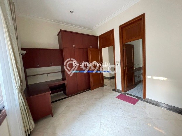 Rumah Eksklusif Dijual LT 500m2 di Kebayoran Baru, Jakarta Selatan Rumah Eksklusif Dijual LT 500m2 di Kebayoran Baru, Jakarta Selatan