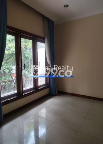PREMIUM LIVING! Rumah di Pondok Indah, 4 KM, Area Berkembang, Luas 450m2m² Bangunan 400m2m² PREMIUM LIVING! Rumah di Pondok Indah, 4 KM, Area Berkembang, Luas 450m2m² Bangunan 400m2m²