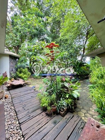 Jual Rumah Mewah Megah Dengan View Eksklusif di Lebak Bulus, Jakarta Selatan Jual Rumah Mewah Megah Dengan View Eksklusif di Lebak Bulus, Jakarta Selatan