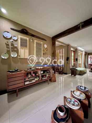 Jual Rumah Mewah Megah Dengan View Eksklusif di Lebak Bulus, Jakarta Selatan Jual Rumah Mewah Megah Dengan View Eksklusif di Lebak Bulus, Jakarta Selatan