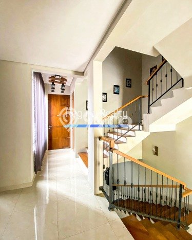 Dijual Rumah Mewah Elegan Dengan View Cantik di Pondok Indah, Jakarta Selatan Dijual Rumah Mewah Elegan Dengan View Cantik di Pondok Indah, Jakarta Selatan