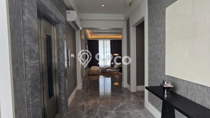 For Sale! Premium House LT 420m2 Desain Modern di Alam Sutera For Sale! Premium House LT 420m2 Desain Modern di Alam Sutera
