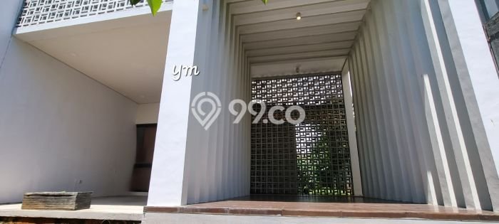 Rumah area BSD City, Tangerang, LT 495m2m² LB 450m2m² Rumah area BSD City, Tangerang, LT 495m2m² LB 450m2m²