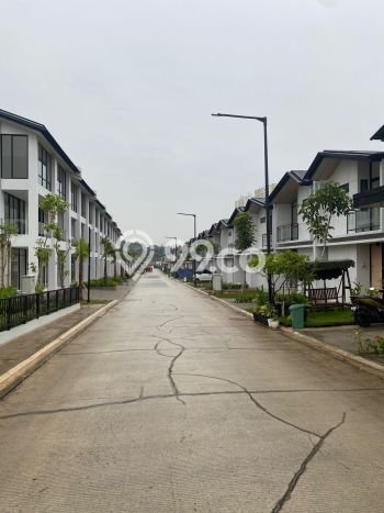 GOOD DEAL! Rumah Strategis di Karawaci, Luas 75m² LB 80m² GOOD DEAL! Rumah Strategis di Karawaci, Luas 75m² LB 80m²