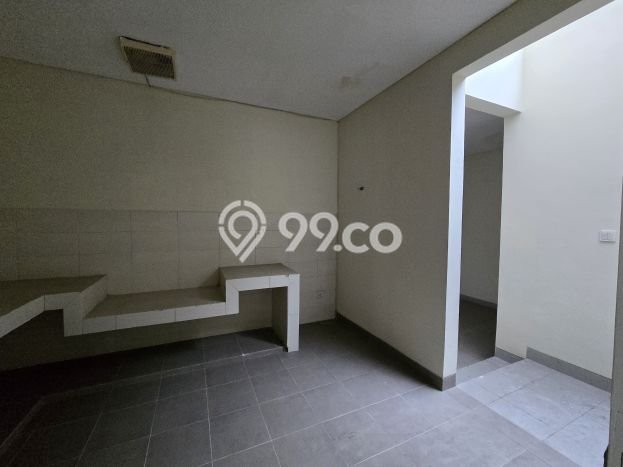 FEATURED! Rumah di Alam Sutera, 4 KT, Lokasi Strategis, Luas 300m² Bangunan 247m² FEATURED! Rumah di Alam Sutera, 4 KT, Lokasi Strategis, Luas 300m² Bangunan 247m²