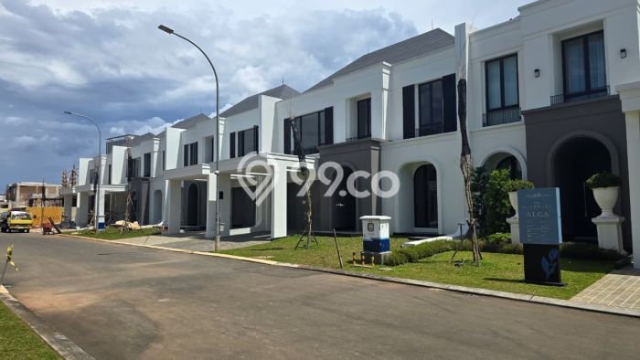 Jual Rumah Mewah Megah Dengan View Eksklusif di Alam Sutera, Tangerang Jual Rumah Mewah Megah Dengan View Eksklusif di Alam Sutera, Tangerang