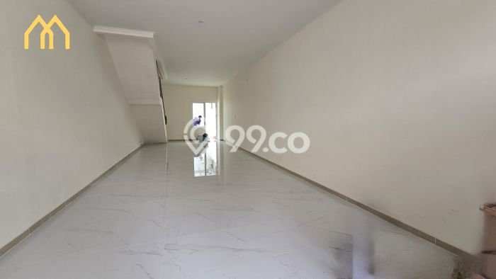 Ruko Dijual di Prime Area Tangerang Luas 202m2 Ruko Dijual di Prime Area Tangerang Luas 202m2