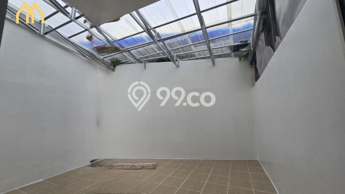 Ruko Dijual di Prime Area Tangerang Luas 202m2 Ruko Dijual di Prime Area Tangerang Luas 202m2