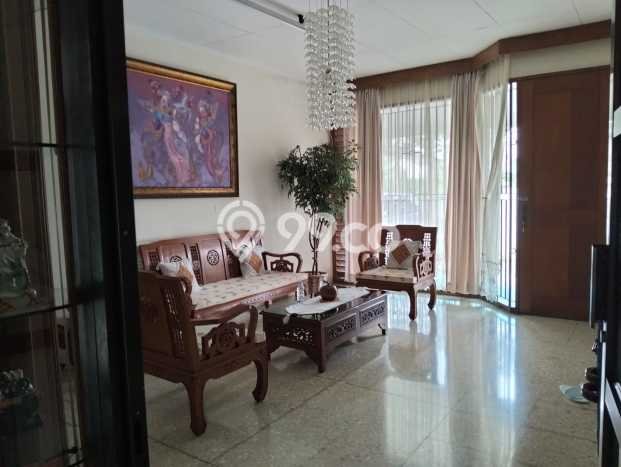 Ready to Use! Luxury House LT 430m2 Desain Elegan di Pondok Indah Ready to Use! Luxury House LT 430m2 Desain Elegan di Pondok Indah
