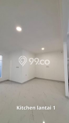 Jual Rumah Luas Megah Dengan View Eksklusif di Sunter, Jakarta Utara Jual Rumah Luas Megah Dengan View Eksklusif di Sunter, Jakarta Utara