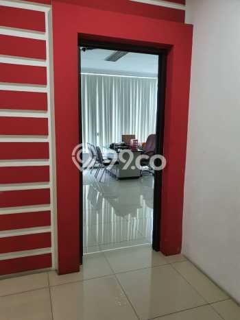 Unit Ruko Dijual di Jakarta Utara LT 82m2 & LB 330m2 Unit Ruko Dijual di Jakarta Utara LT 82m2 & LB 330m2
