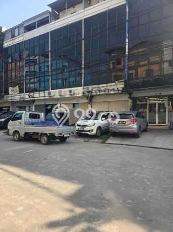 Ruko Bagus Dijual LB 250m2 Lokasi Strategis Jakarta Utara Area Cocok untuk Berbisnis Ruko Bagus Dijual LB 250m2 Lokasi Strategis Jakarta Utara Area Cocok untuk Berbisnis