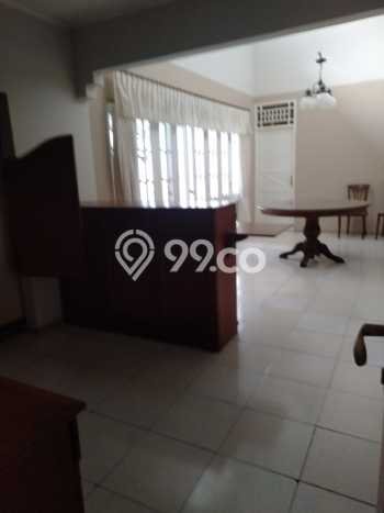Rumah Elit LB 250m2 Siap Huni Desain Elegan di Bintaro, Tangerang Selatan Rumah Elit LB 250m2 Siap Huni Desain Elegan di Bintaro, Tangerang Selatan