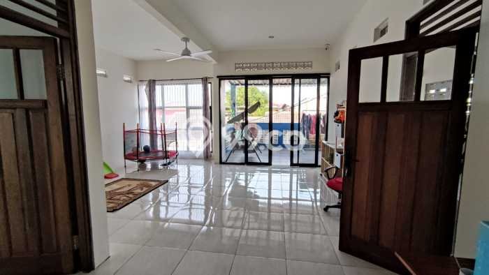 Rumah Strategis Modern Lb 144m2 di Pondok Aren, Tangerang Selatan Rumah Strategis Modern Lb 144m2 di Pondok Aren, Tangerang Selatan