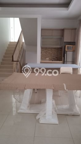 Rumah sewa siap huni 3 KT di Bintaro, Tangerang Selatan Rumah sewa siap huni 3 KT di Bintaro, Tangerang Selatan