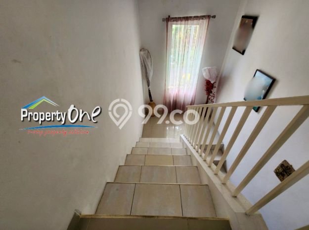 Rumah Mewah Siap Huni LT 162m2 di BSD, Tangerang Selatan Rumah Mewah Siap Huni LT 162m2 di BSD, Tangerang Selatan