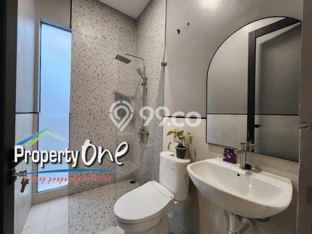 Dijual Rumah Premium dengan Fasilitas Sekitar Komplit di BSD, Tangerang Selatan Dijual Rumah Premium dengan Fasilitas Sekitar Komplit di BSD, Tangerang Selatan