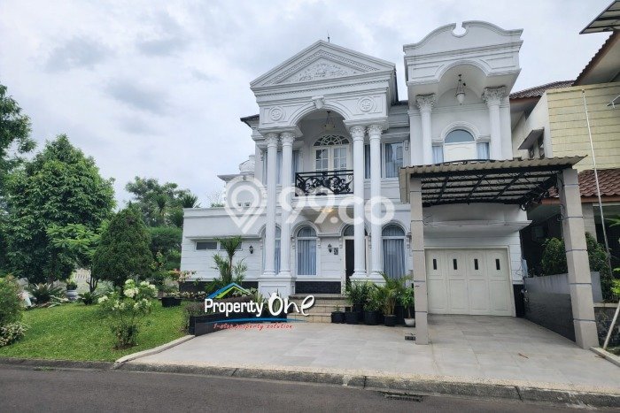 Rumah Eksklusif Siap Huni LT 300m2 di BSD, Tangerang Selatan Rumah Eksklusif Siap Huni LT 300m2 di BSD, Tangerang Selatan