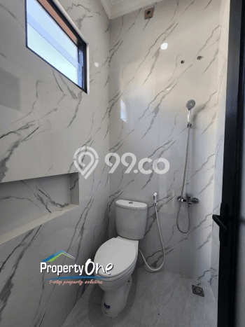 Dijual Rumah 3 Kamar Lokasi Ideal Bagus dan Strategis di BSD Dijual Rumah 3 Kamar Lokasi Ideal Bagus dan Strategis di BSD