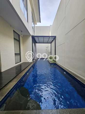 Hunian Mewah Dijual LT 220m2 di BSD, Tangerang Selatan Hunian Mewah Dijual LT 220m2 di BSD, Tangerang Selatan