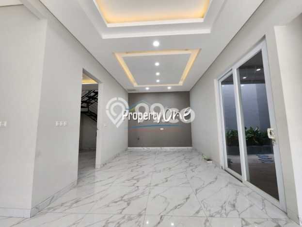 Hot Offer Hunian Mewah Ideal dan Luas di BSD, Tangerang Selatan Hot Offer Hunian Mewah Ideal dan Luas di BSD, Tangerang Selatan