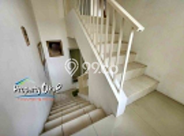 Rumah Mewah Siap Huni LT 162m2 di BSD, Tangerang Selatan Rumah Mewah Siap Huni LT 162m2 di BSD, Tangerang Selatan