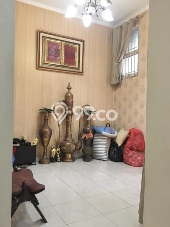 Jual Rumah Strategis Bagus Punya 3 KT di Pamulang Tangerang Selatan SHM Jual Rumah Strategis Bagus Punya 3 KT di Pamulang Tangerang Selatan SHM