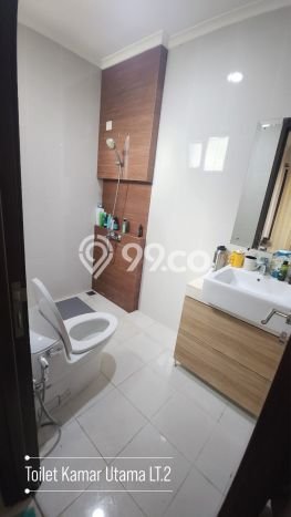 Rumah Eksklusif Siap Huni LT 144m2 di BSD, Tangerang Selatan Rumah Eksklusif Siap Huni LT 144m2 di BSD, Tangerang Selatan