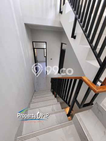 Dijual Rumah 3 Kamar Lokasi Ideal Bagus dan Strategis di BSD Dijual Rumah 3 Kamar Lokasi Ideal Bagus dan Strategis di BSD