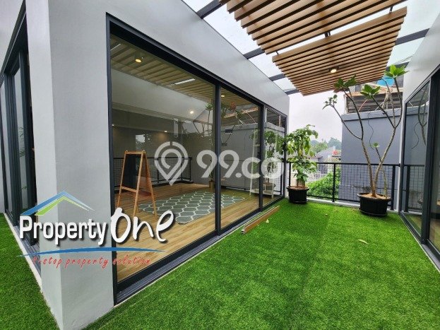 Dijual Rumah Premium dengan Fasilitas Sekitar Komplit di BSD, Tangerang Selatan Dijual Rumah Premium dengan Fasilitas Sekitar Komplit di BSD, Tangerang Selatan