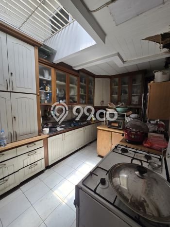 Rumah Luxury Modern Tanpa Renovasi di Pondok Indah Jakarta Selatan Rumah Luxury Modern Tanpa Renovasi di Pondok Indah Jakarta Selatan