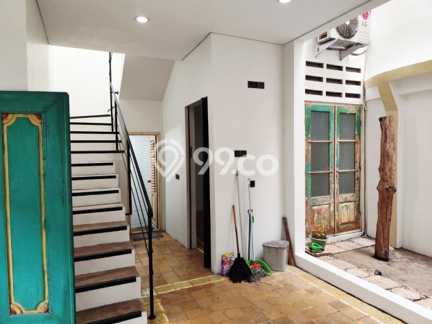 Rumah Modern Cantik 3 KT Siap Huni di Kebayoran Lama Rumah Modern Cantik 3 KT Siap Huni di Kebayoran Lama