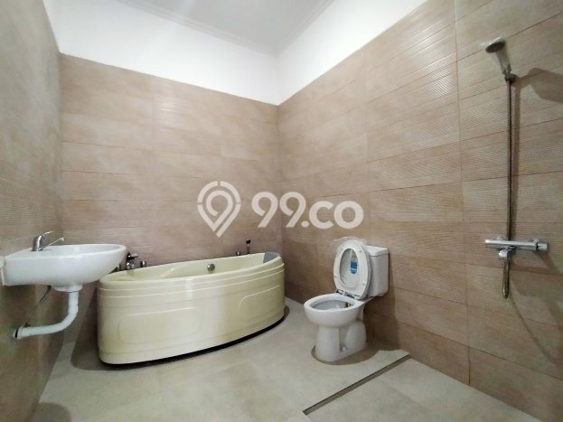 Dijual Rumah Premium dengan Fasilitas Sekitar Lengkap di Cilandak, Jakarta Selatan Dijual Rumah Premium dengan Fasilitas Sekitar Lengkap di Cilandak, Jakarta Selatan