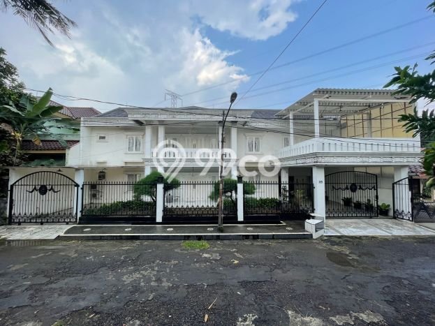 Siap Huni Rumah Mewah 5 Kamar di Cinere Dekat ke Mana Pun Siap Huni Rumah Mewah 5 Kamar di Cinere Dekat ke Mana Pun