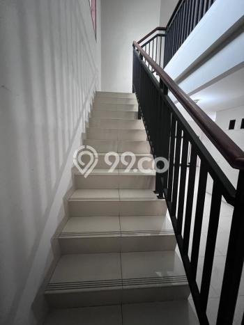 Dijual Rumah Luas Elegan Dengan View Cantik di Lebak Bulus, Jakarta Selatan Dijual Rumah Luas Elegan Dengan View Cantik di Lebak Bulus, Jakarta Selatan