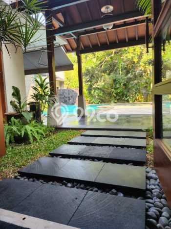Rumah Luxury Modern Tanpa Renovasi di Cipete Jakarta Selatan Rumah Luxury Modern Tanpa Renovasi di Cipete Jakarta Selatan