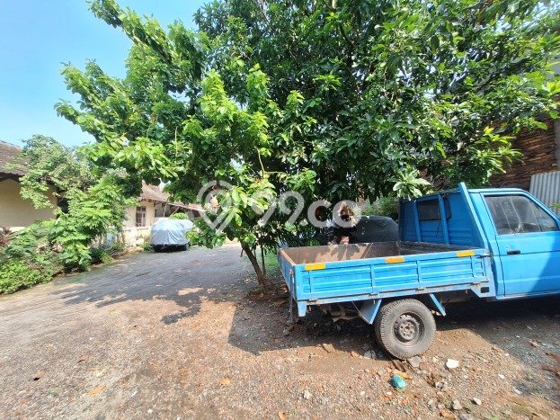 Lahan Strategis di Kebayoran Lama Dijual dengan Luas 1322m2 Lahan Strategis di Kebayoran Lama Dijual dengan Luas 1322m2