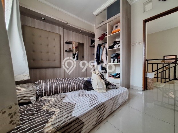Dijual Rumah Premium dengan Fasilitas Sekitar Lengkap di Ciputat, Tangerang Selatan Dijual Rumah Premium dengan Fasilitas Sekitar Lengkap di Ciputat, Tangerang Selatan