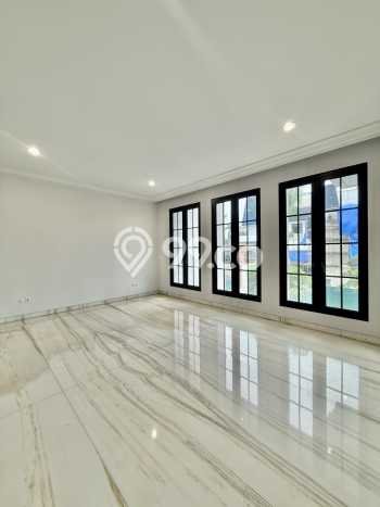 Hunian Mewah LB 1600m2 Siap Pakai Desain Elegan di Pondok Indah, Jakarta Selatan Hunian Mewah LB 1600m2 Siap Pakai Desain Elegan di Pondok Indah, Jakarta Selatan