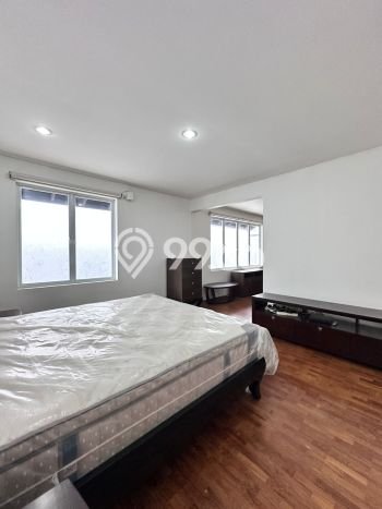 Rumah Elit LB 182m2 Siap Huni Desain Elegan di Veteran, Jakarta Selatan Rumah Elit LB 182m2 Siap Huni Desain Elegan di Veteran, Jakarta Selatan