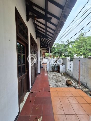 For Sale! Premium House LT 177m2 Desain Modern di Cipete For Sale! Premium House LT 177m2 Desain Modern di Cipete