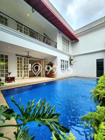 Siap Huni Rumah Mewah 6 Kamar di Kebayoran Lama Dekat ke Mana Saja Siap Huni Rumah Mewah 6 Kamar di Kebayoran Lama Dekat ke Mana Saja