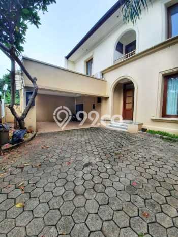 Rumah Elit Modern Siap Huni di Cipete Jakarta Selatan Rumah Elit Modern Siap Huni di Cipete Jakarta Selatan