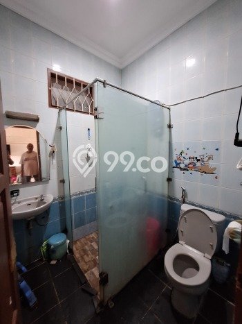Rumah Eksklusif Siap Huni LT 257m2 di Tangerang, Tangerang Rumah Eksklusif Siap Huni LT 257m2 di Tangerang, Tangerang