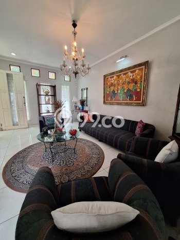 Siap Huni Rumah Mewah 4 Kamar di Kebayoran Lama Dekat ke Mana Pun Siap Huni Rumah Mewah 4 Kamar di Kebayoran Lama Dekat ke Mana Pun