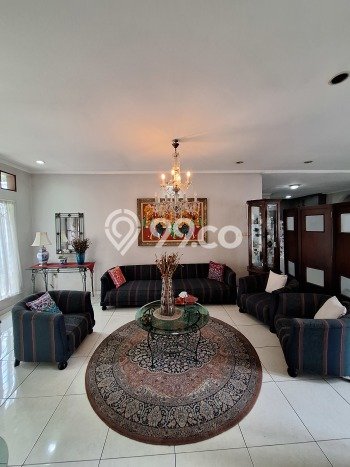Siap Huni Rumah Mewah 4 Kamar di Kebayoran Lama Dekat ke Mana Pun Siap Huni Rumah Mewah 4 Kamar di Kebayoran Lama Dekat ke Mana Pun
